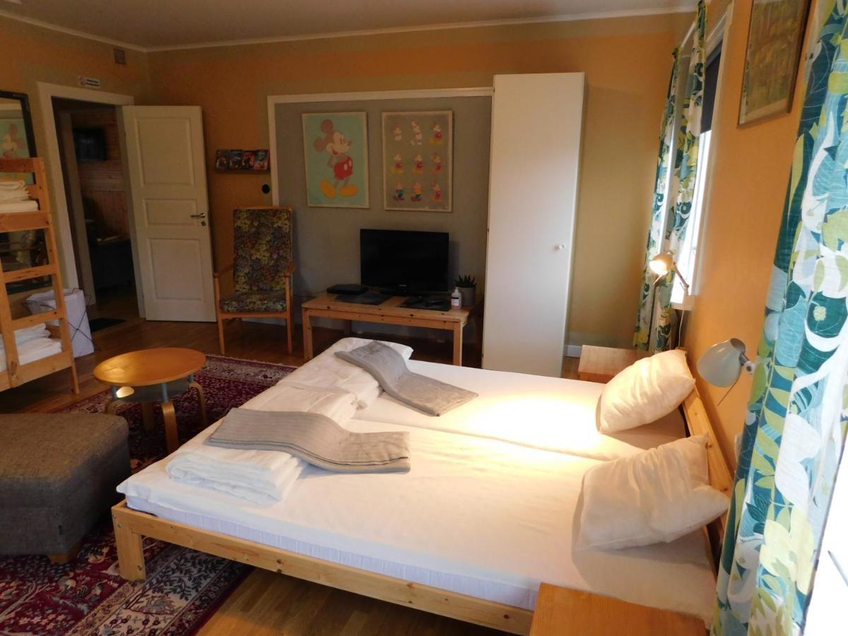 Solgarden Vandrarhem Hostal B&B Blackstad ภายนอก รูปภาพ
