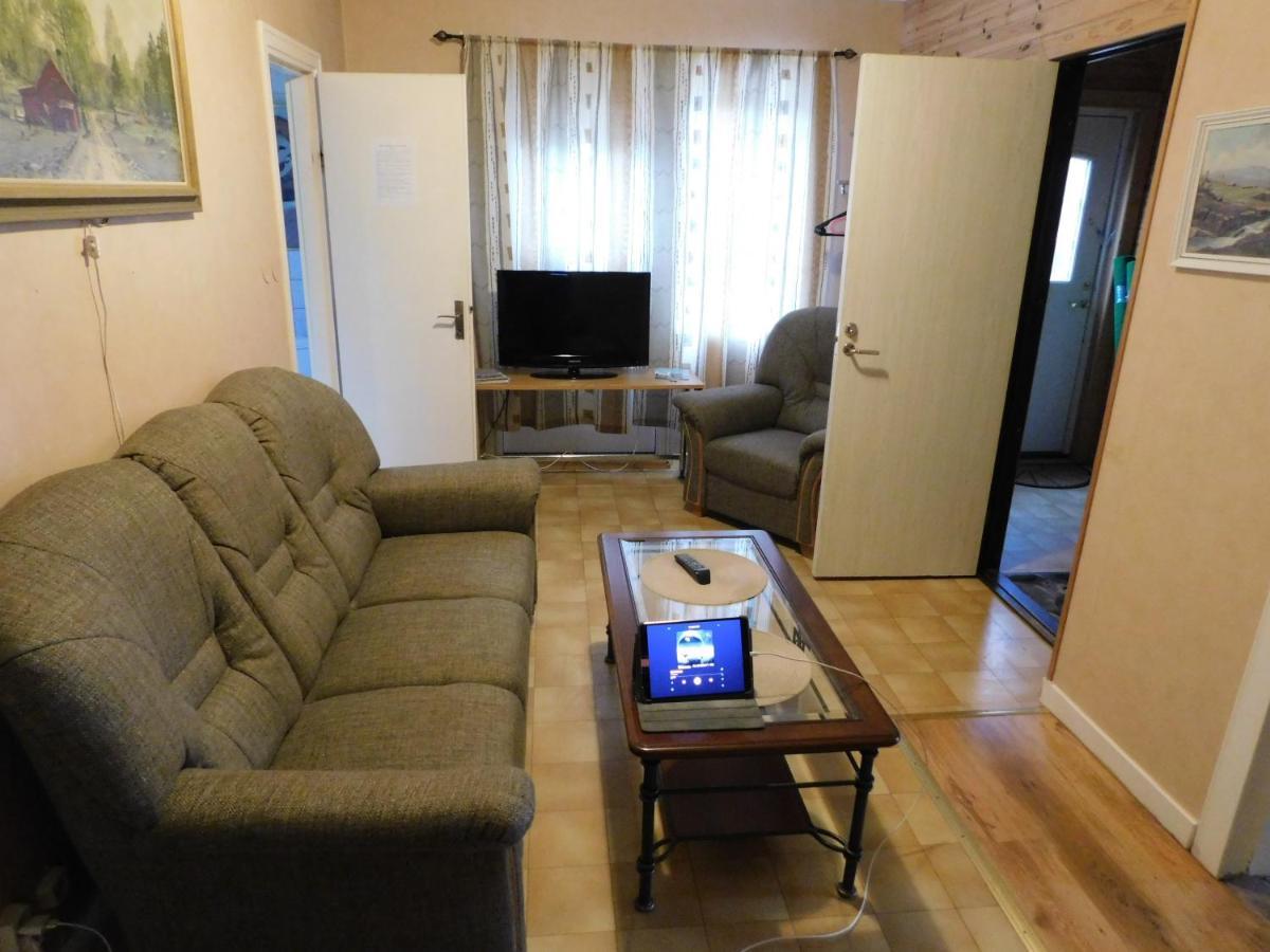 Solgarden Vandrarhem Hostal B&B Blackstad ภายนอก รูปภาพ